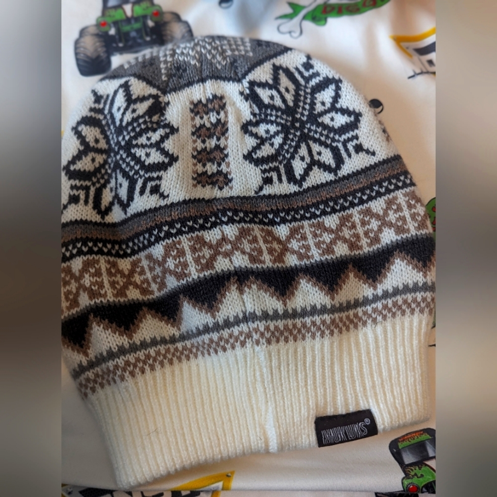 Women's Winter Knit Beanie - Cream and Brown
